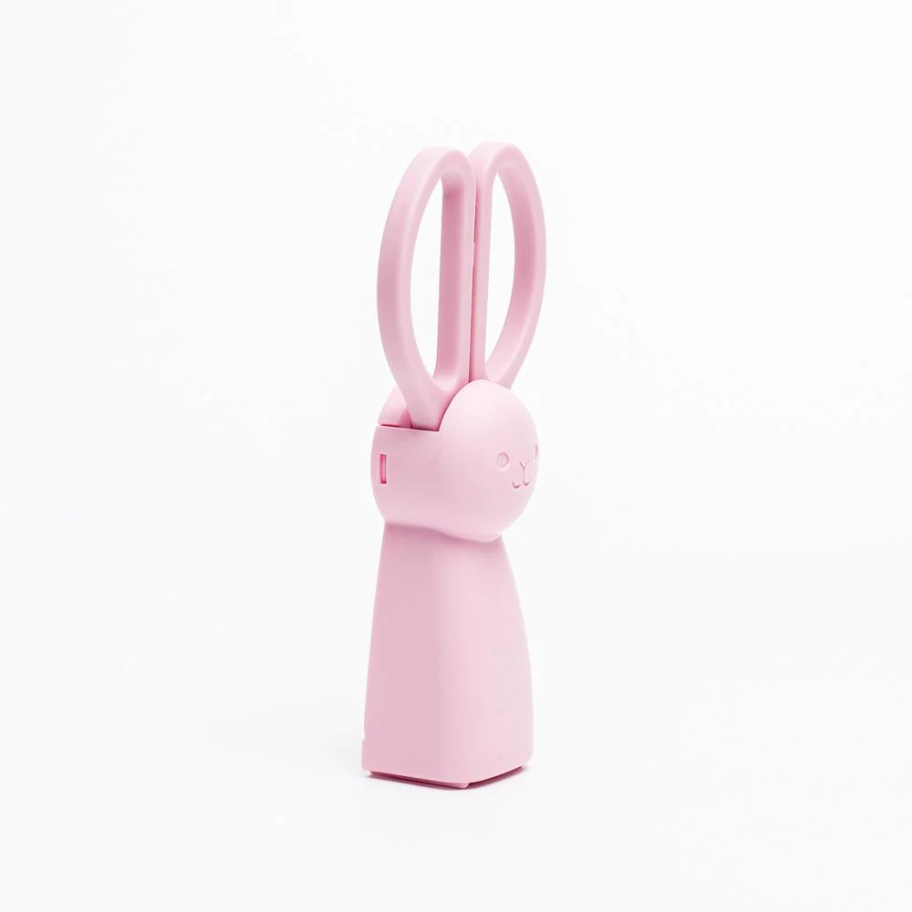 Bunny Scissors with a magnetic standable case - Image 3