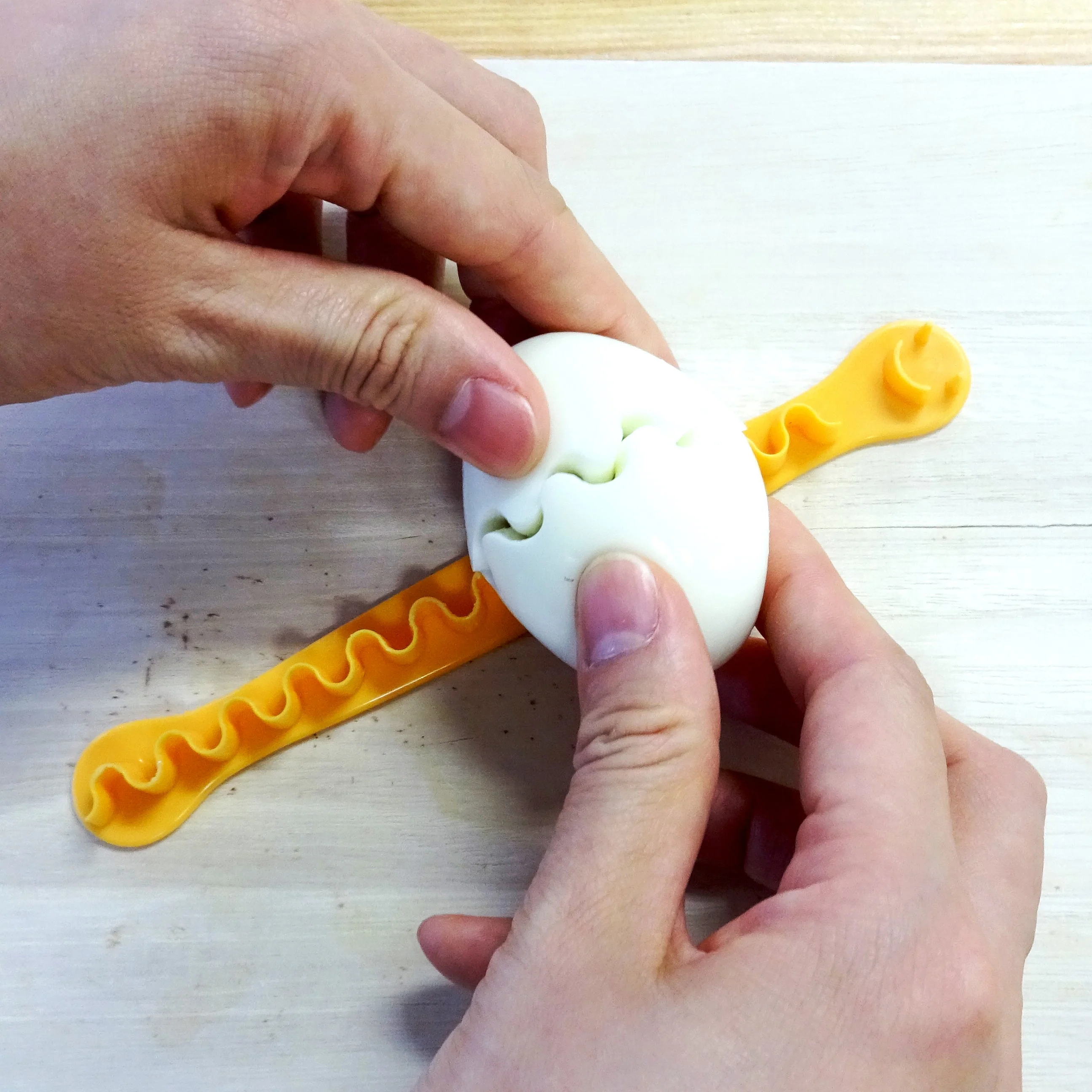 Kokubo Egg Decoration Cutter - Image 4