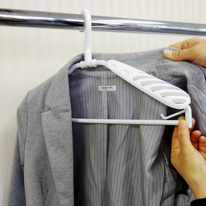 Kokubo Hanger with Sliding Shoulder Pads - Image 2