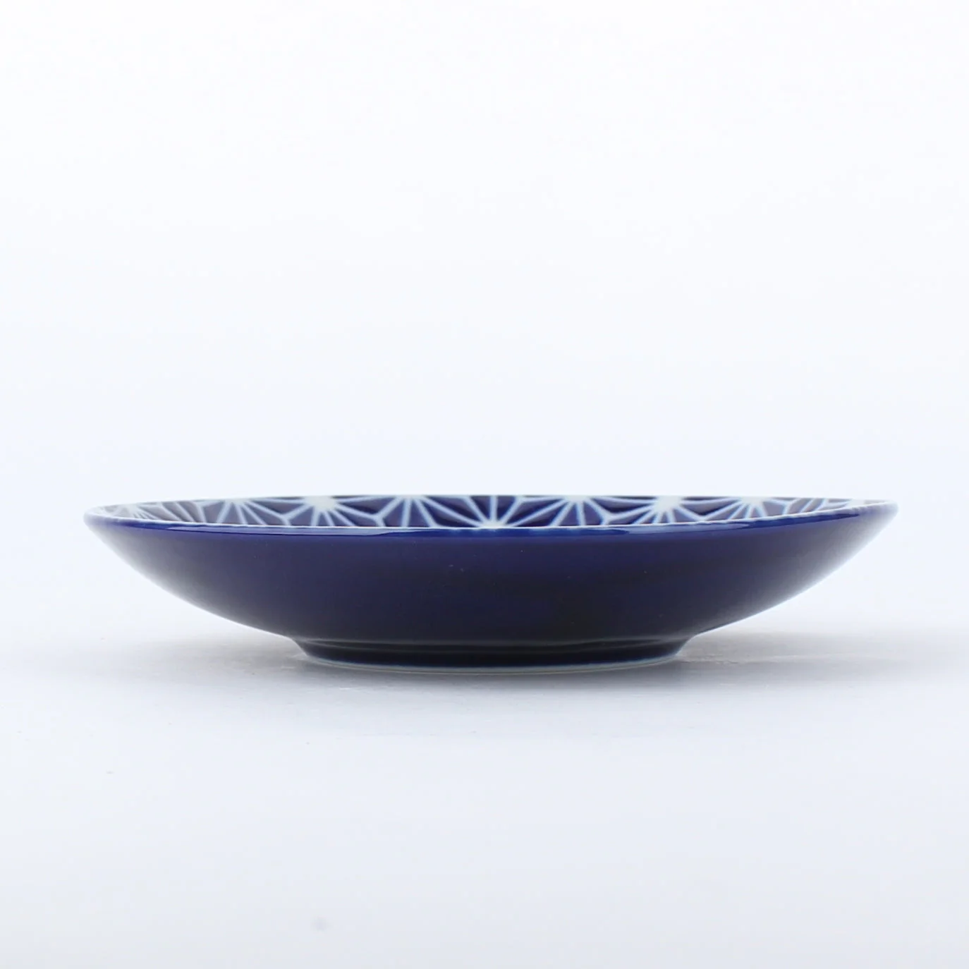 Hemp Leaves Porcelain Plate d.16.2cm - Image 3