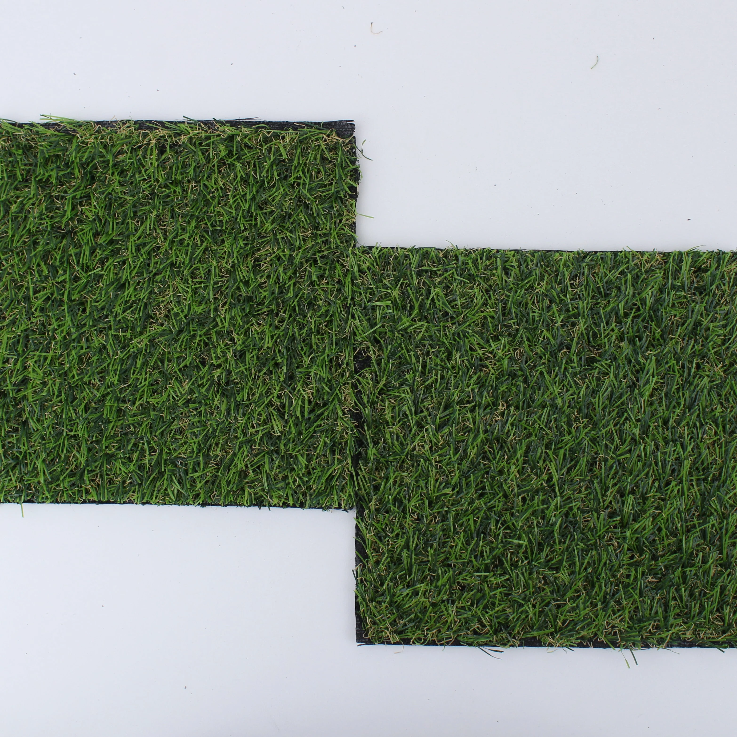 Interlocking Artificial Grass Mat - Image 2