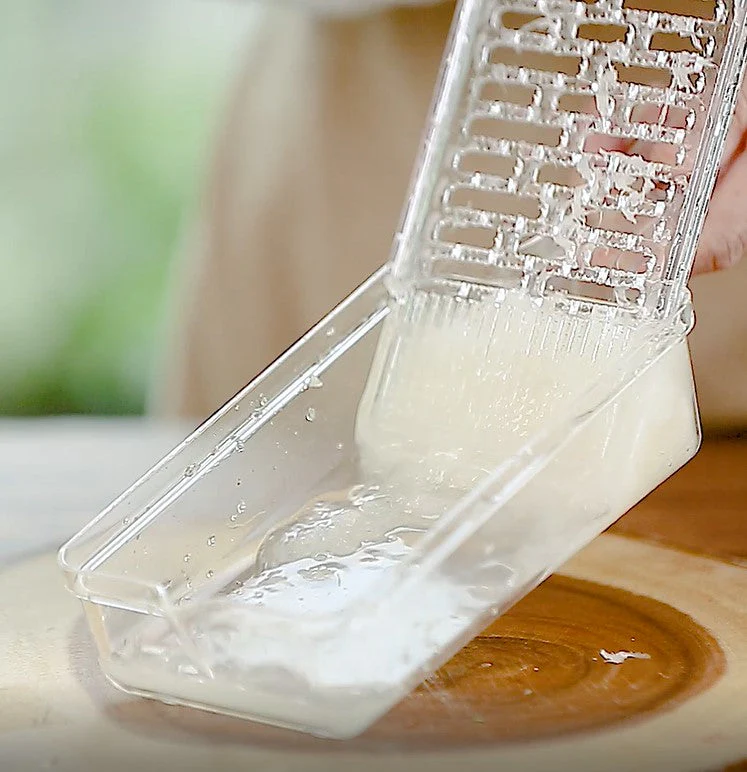 Kokubo Clear Juicing Grater (28.5cm) - Image 2
