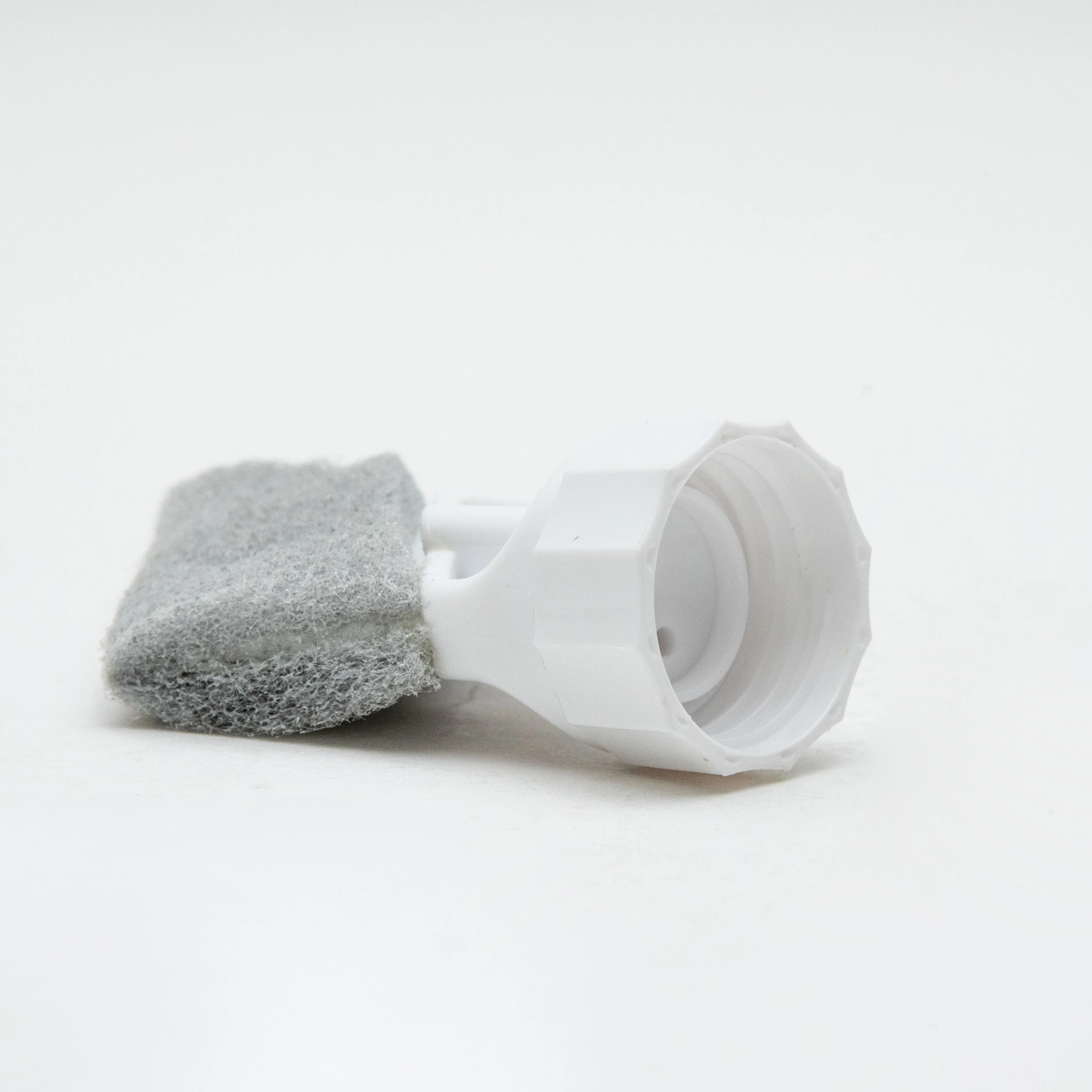 Kokubo Cleaning Scraper For Cleaning Door & Window Frames & Rails Attach on Plastic Bottle Non-Woven Pad - Image 4