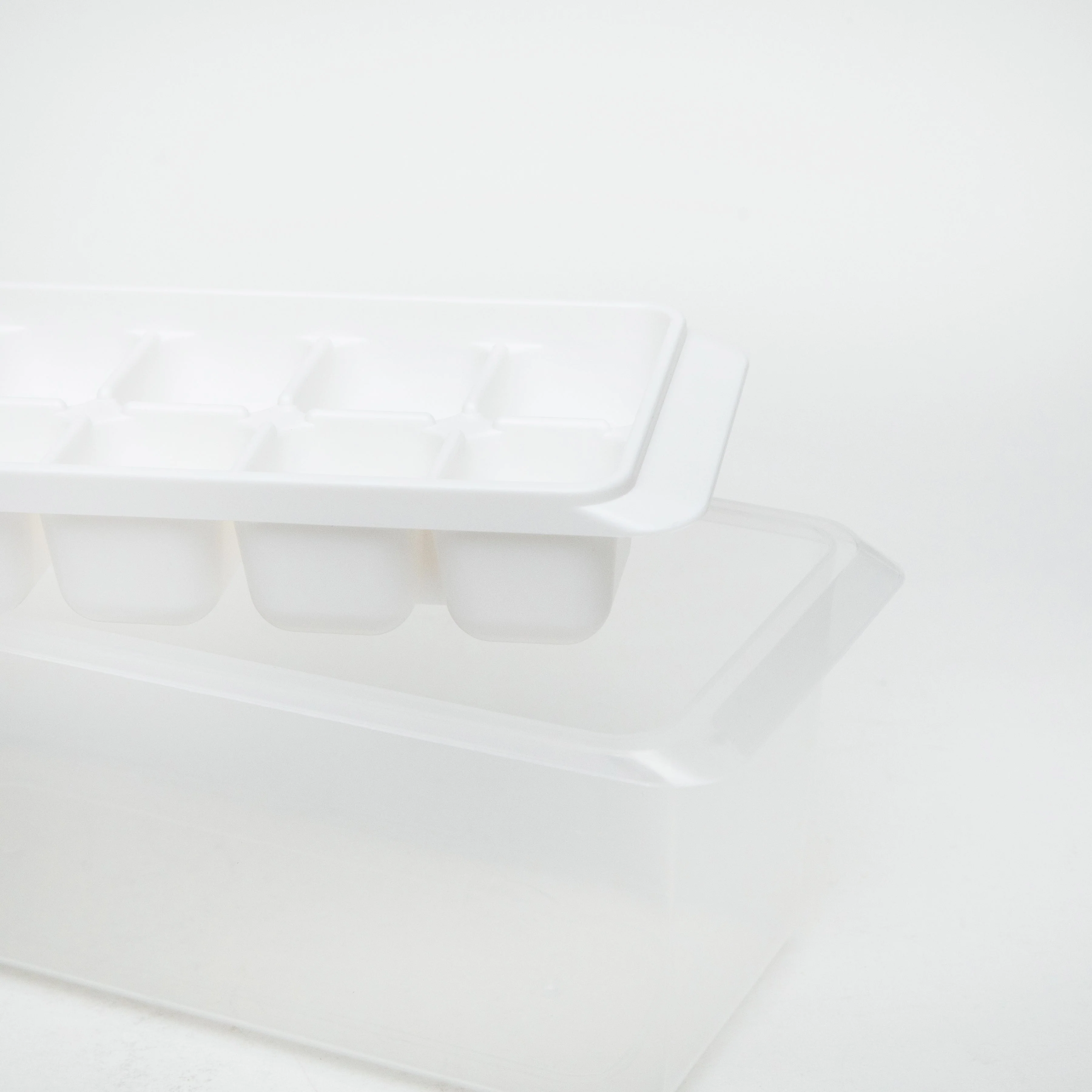 Kokubo With Box Makes 12 Cubes Ice Cube Tray - Image 4