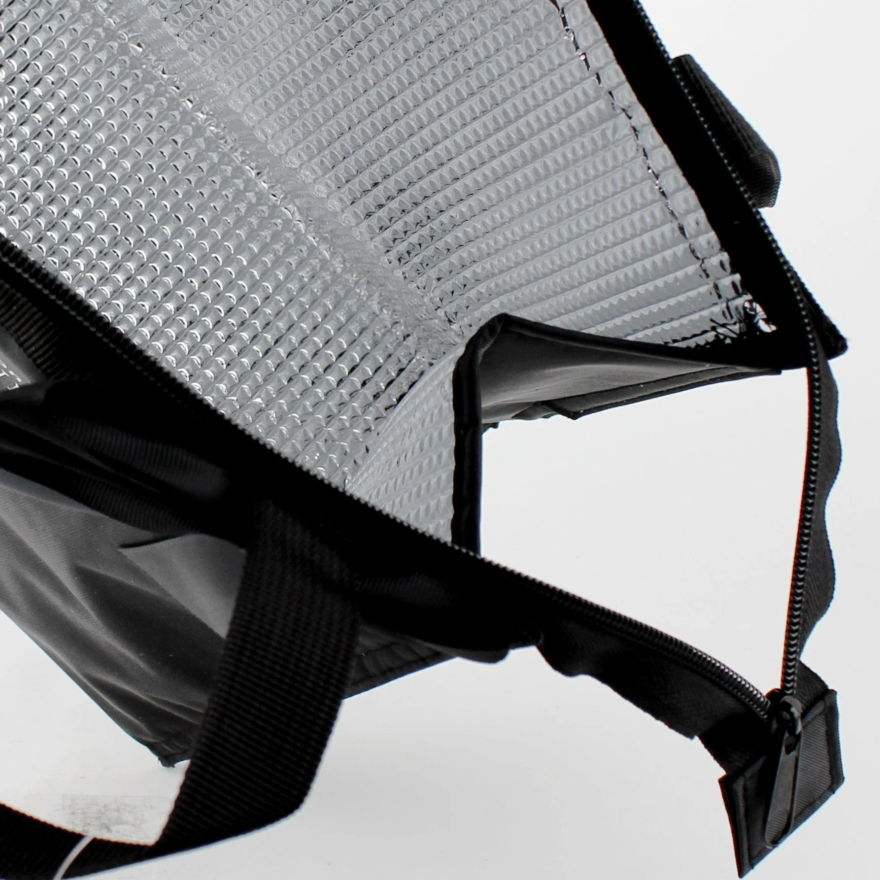 Ribbon Design Wide Lunch Tote Bag with Aluminum Thermal Insulation (Black) - Image 3