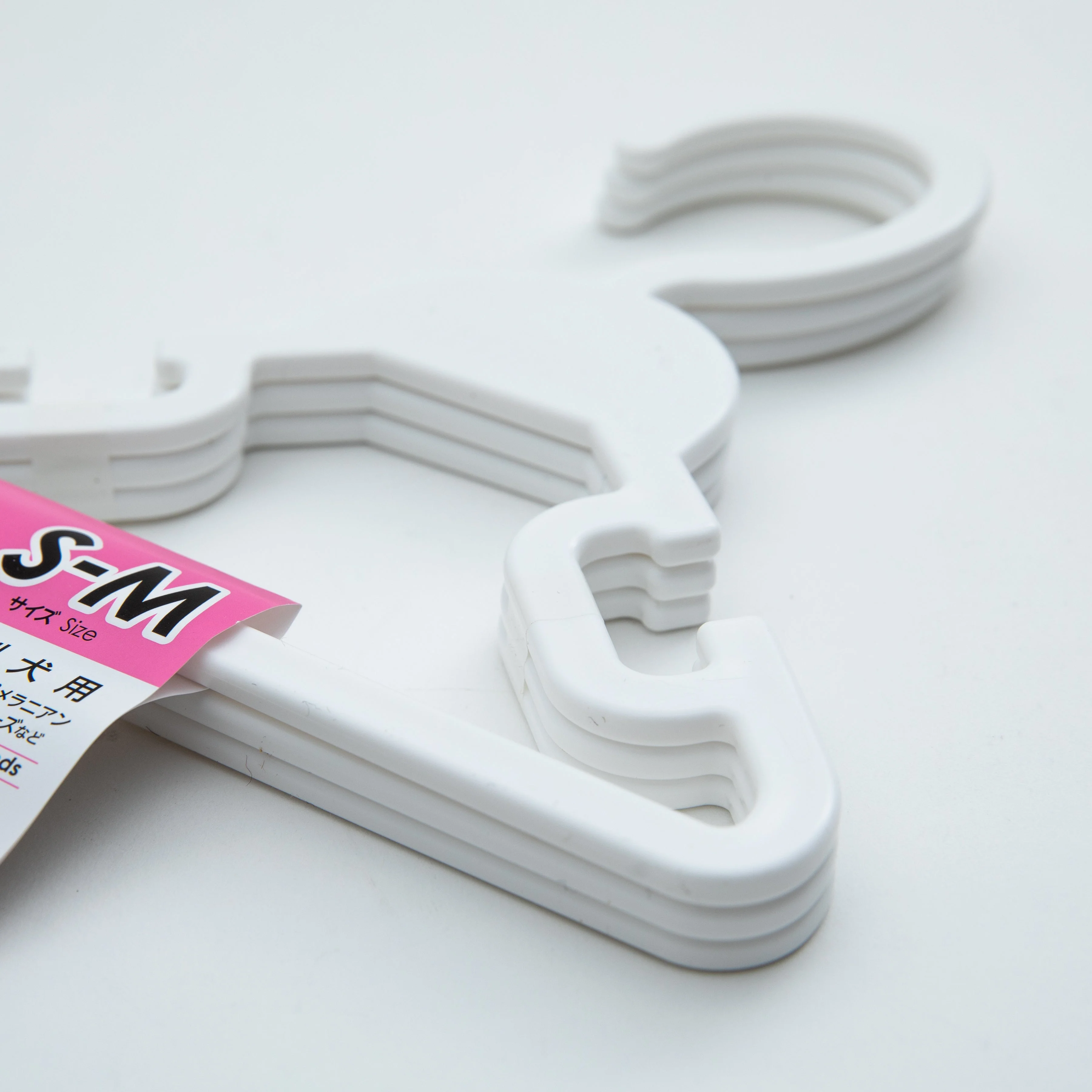 Kokubo Small Pet Costume Hangers (3pcs) - Image 2