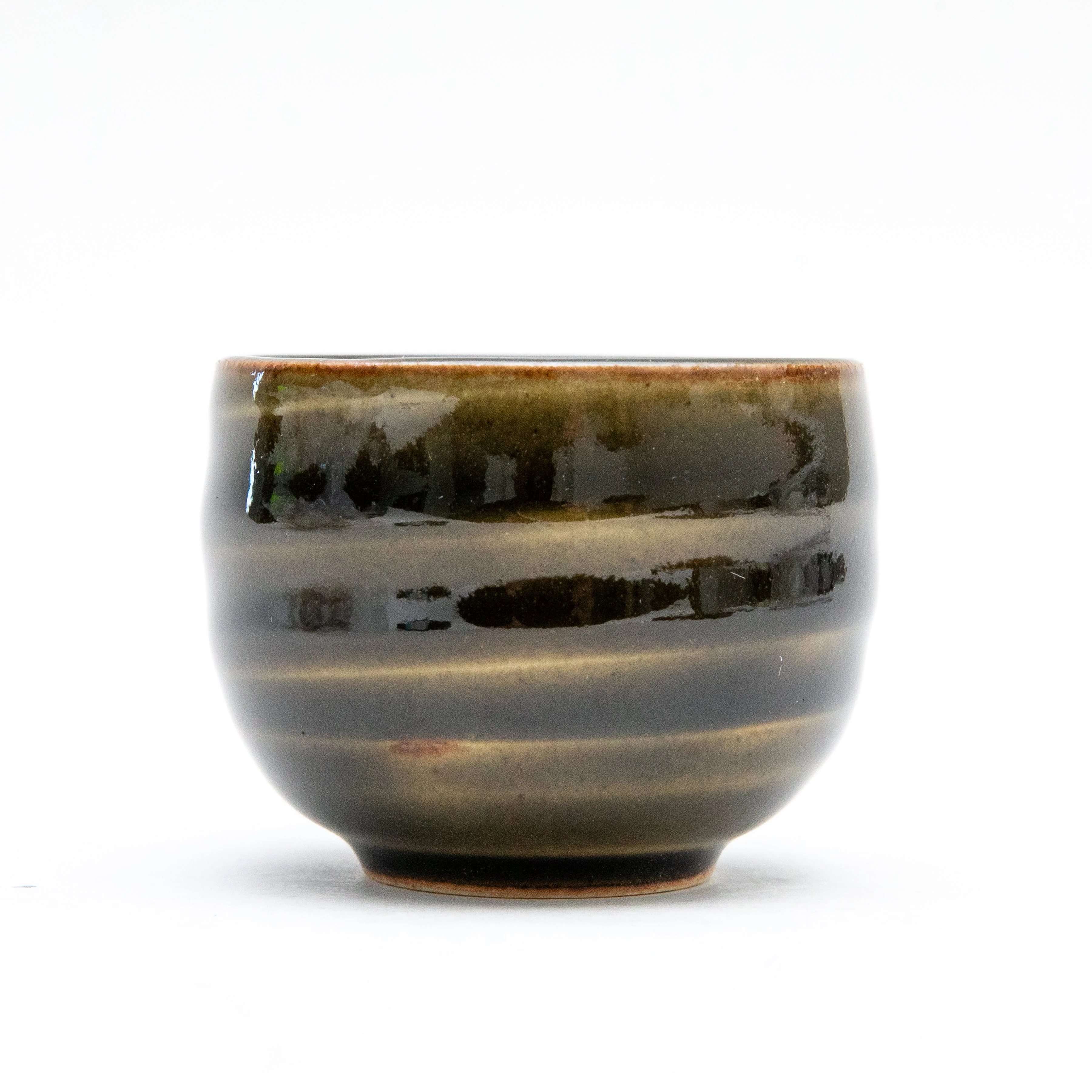 6cm Round Oribe Ceramic Sake Cup - Image 2