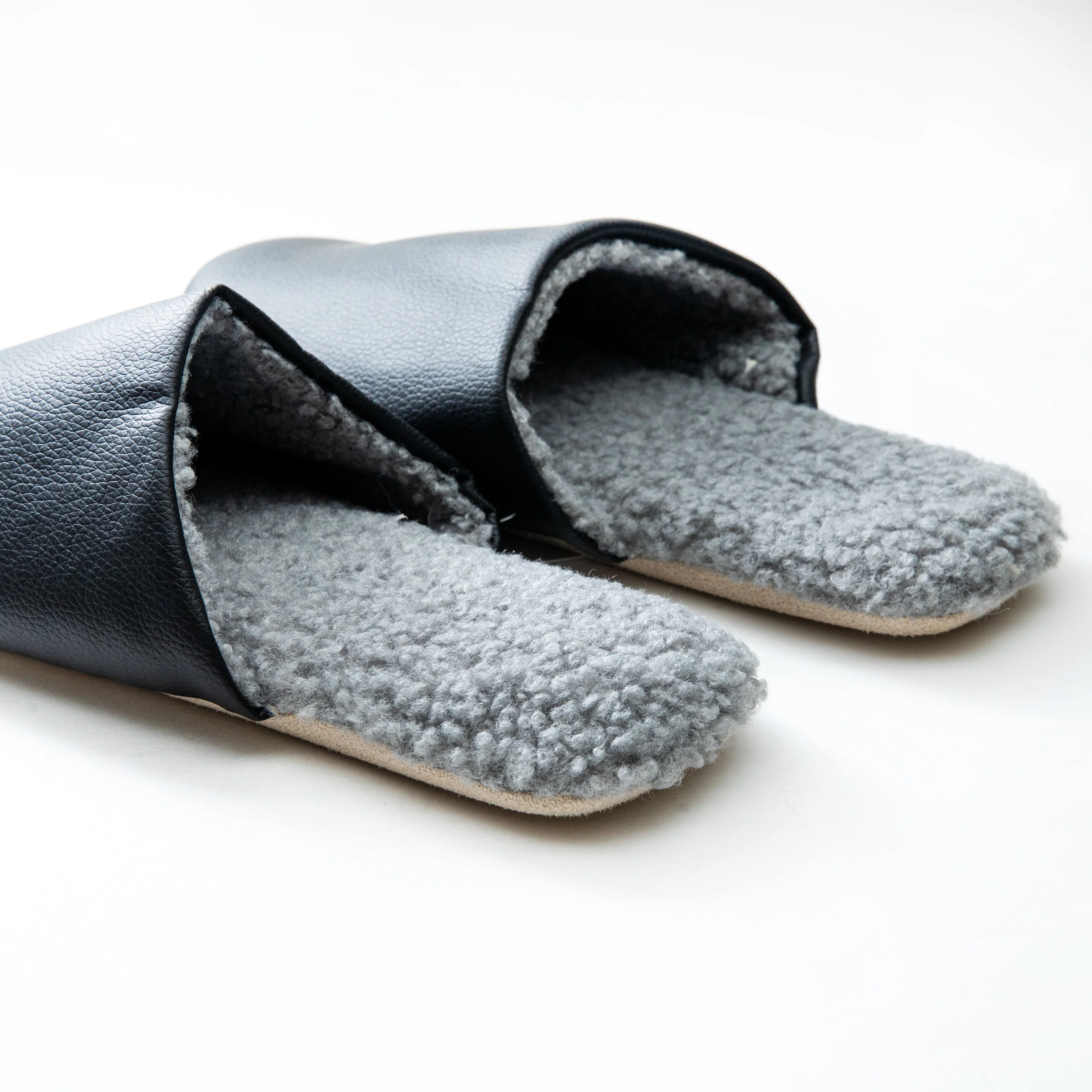 Faux Leather Sherpa Fleece Lining Slippers 23-25cm - Image 3